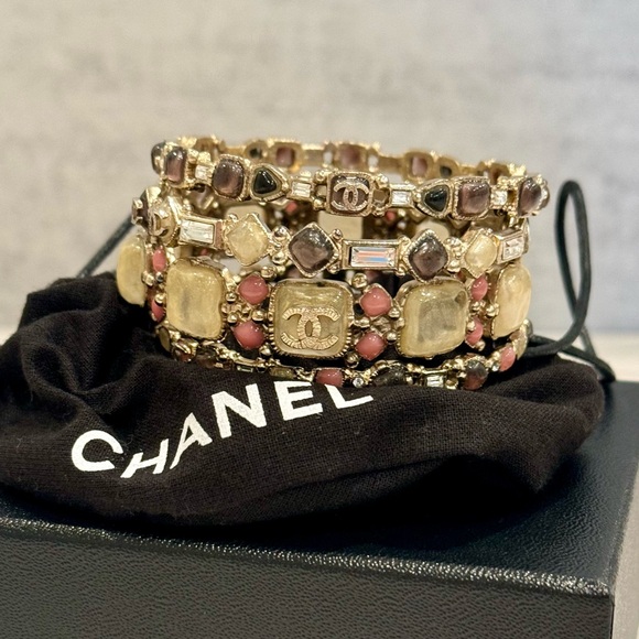 Chanel Pre-Fall 2012 “Paris-Bombay” Gripoix Bangles - Picture 4 of 6